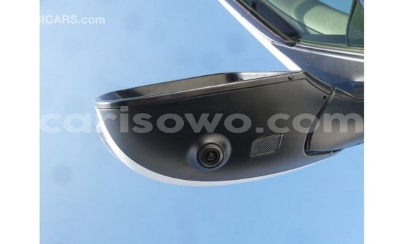 Buy Import Toyota Land Cruiser White Car in Import - Dubai in Benign Buy Import Toyota Land Cruiser White Car in Import - Dubai in Benign