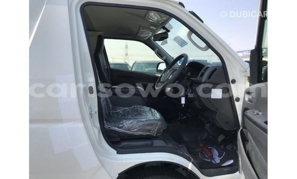 Sayi Imported Toyota Hiace White Mota in Import - Dubai a Benin Sayi Imported Toyota Hiace White Mota in Import - Dubai a Benin