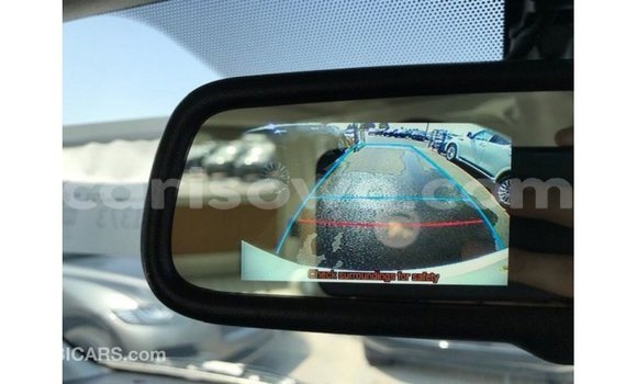 Sayi Imported Toyota Hiace White Mota in Import - Dubai a Benin Sayi Imported Toyota Hiace White Mota in Import - Dubai a Benin