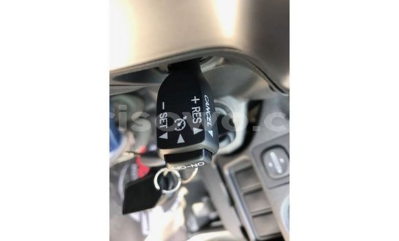 Sayi Imported Toyota Hiace White Mota in Import - Dubai a Benin Sayi Imported Toyota Hiace White Mota in Import - Dubai a Benin