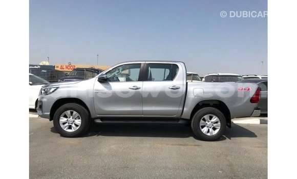 Acheter Import Voiture Toyota Hilux Autre à Import - Dubai, Benin Acheter Import Voiture Toyota Hilux Autre à Import - Dubai, Benin