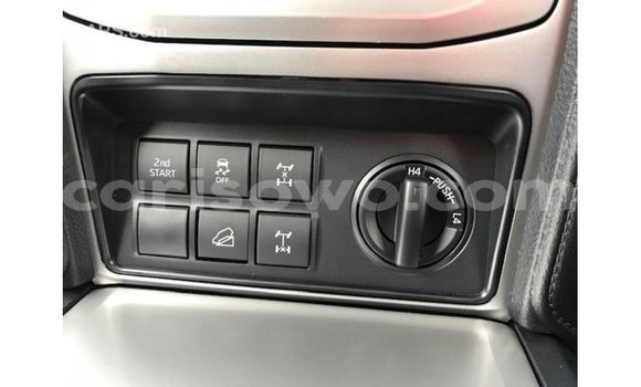 Ra Imported Toyota Prado funfun Ọkọ̀ in Import - Dubai ni Benin Ra Imported Toyota Prado funfun Ọkọ̀ in Import - Dubai ni Benin