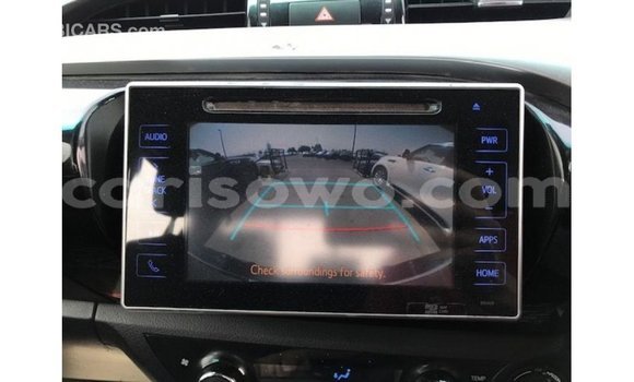 Sayi Imported Toyota Hilux Black Mota in Import - Dubai a Benin Sayi Imported Toyota Hilux Black Mota in Import - Dubai a Benin