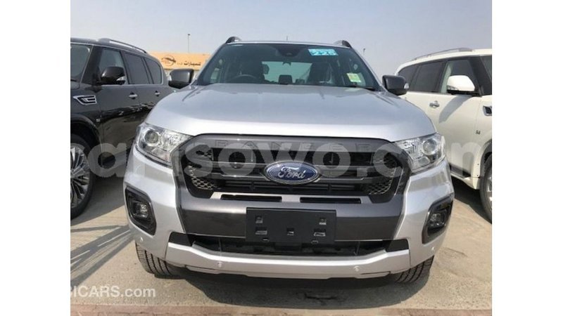 Big with watermark ford ranger benign import dubai 7513