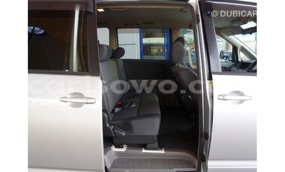 Ra Imported Toyota Voxy Miiran Ọkọ̀ in Import - Dubai ni Benin Ra Imported Toyota Voxy Miiran Ọkọ̀ in Import - Dubai ni Benin