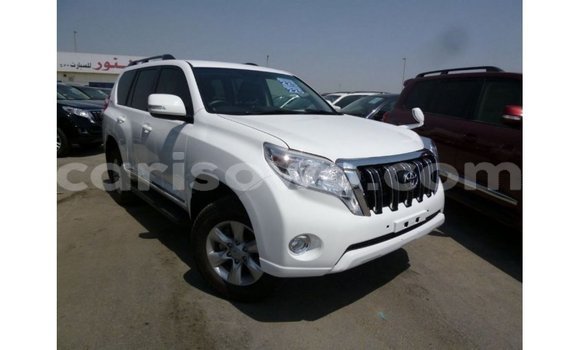 Acheter Import Voiture Toyota Prado Blanc à Import - Dubai, Benin Acheter Import Voiture Toyota Prado Blanc à Import - Dubai, Benin