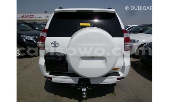 Acheter Import Voiture Toyota Prado Blanc à Import - Dubai, Benin Acheter Import Voiture Toyota Prado Blanc à Import - Dubai, Benin