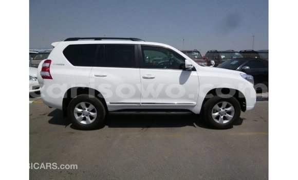 Acheter Import Voiture Toyota Prado Blanc à Import - Dubai, Benin Acheter Import Voiture Toyota Prado Blanc à Import - Dubai, Benin