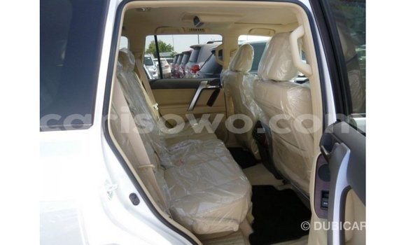 Acheter Import Voiture Toyota Prado Blanc à Import - Dubai, Benin Acheter Import Voiture Toyota Prado Blanc à Import - Dubai, Benin