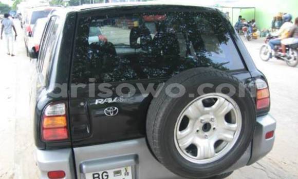Sayi Na hannu Toyota RAV4 Black Mota in Abomey Calavi a Benin Sayi Na hannu Toyota RAV4 Black Mota in Abomey Calavi a Benin