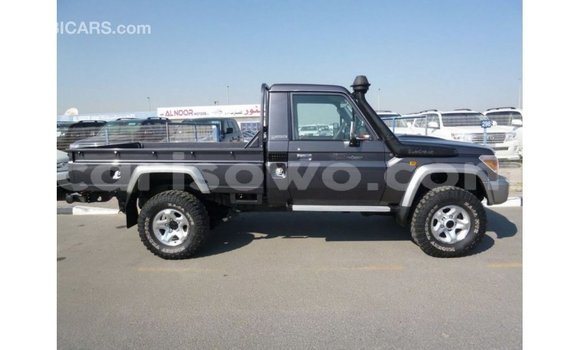 Buy Import Toyota Land Cruiser Other Car in Import - Dubai in Benign Buy Import Toyota Land Cruiser Other Car in Import - Dubai in Benign