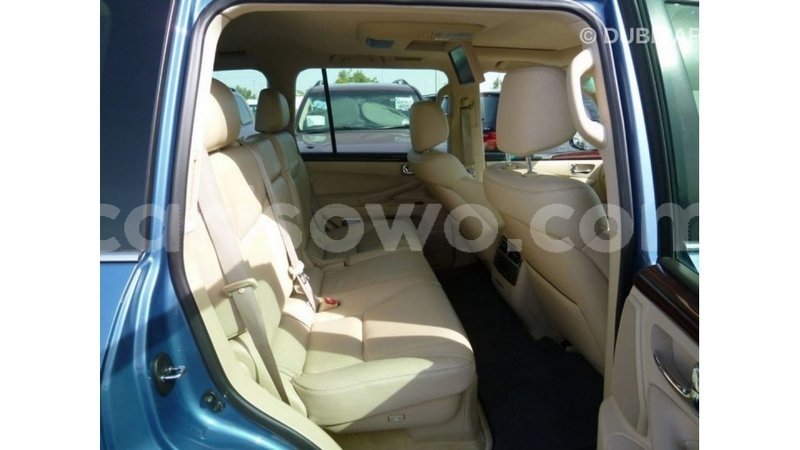 Big with watermark lexus lx benign import dubai 7550