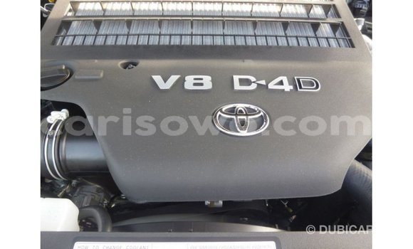 Acheter Import Voiture Toyota Land Cruiser Autre à Import - Dubai, Benin Acheter Import Voiture Toyota Land Cruiser Autre à Import - Dubai, Benin