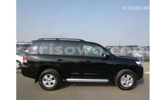 Acheter Import Voiture Toyota Land Cruiser Noir à Import - Dubai, Benin Acheter Import Voiture Toyota Land Cruiser Noir à Import - Dubai, Benin