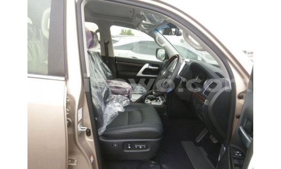Acheter Import Voiture Toyota Land Cruiser Autre à Import - Dubai, Benin Acheter Import Voiture Toyota Land Cruiser Autre à Import - Dubai, Benin