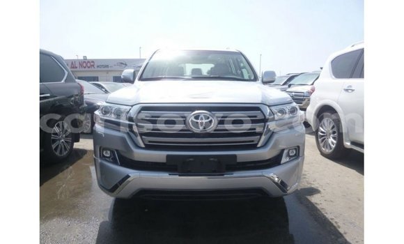 Buy Import Toyota Land Cruiser Other Car in Import - Dubai in Benign Buy Import Toyota Land Cruiser Other Car in Import - Dubai in Benign