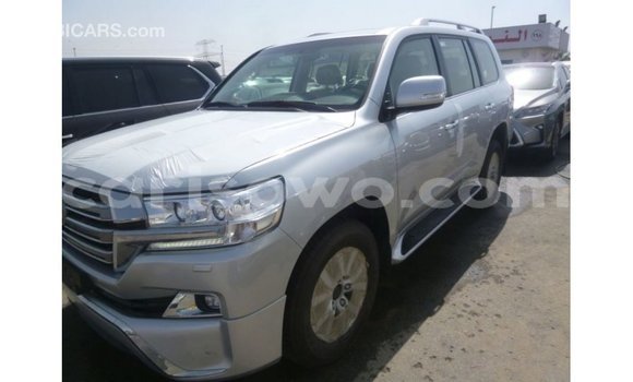 Buy Import Toyota Land Cruiser Other Car in Import - Dubai in Benign Buy Import Toyota Land Cruiser Other Car in Import - Dubai in Benign