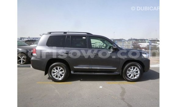 Buy Import Toyota Land Cruiser Other Car in Import - Dubai in Benign Buy Import Toyota Land Cruiser Other Car in Import - Dubai in Benign