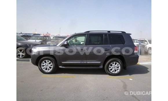 Buy Import Toyota Land Cruiser Other Car in Import - Dubai in Benign Buy Import Toyota Land Cruiser Other Car in Import - Dubai in Benign