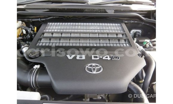 Buy Import Toyota Land Cruiser Other Car in Import - Dubai in Benign Buy Import Toyota Land Cruiser Other Car in Import - Dubai in Benign