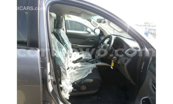 Sayi Imported Mitsubishi i Sauran Mota in Import - Dubai a Benin Sayi Imported Mitsubishi i Sauran Mota in Import - Dubai a Benin