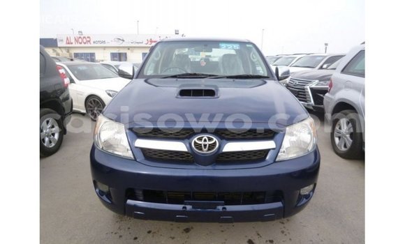 Sayi Imported Toyota Hilux Blue Mota in Import - Dubai a Benin Sayi Imported Toyota Hilux Blue Mota in Import - Dubai a Benin