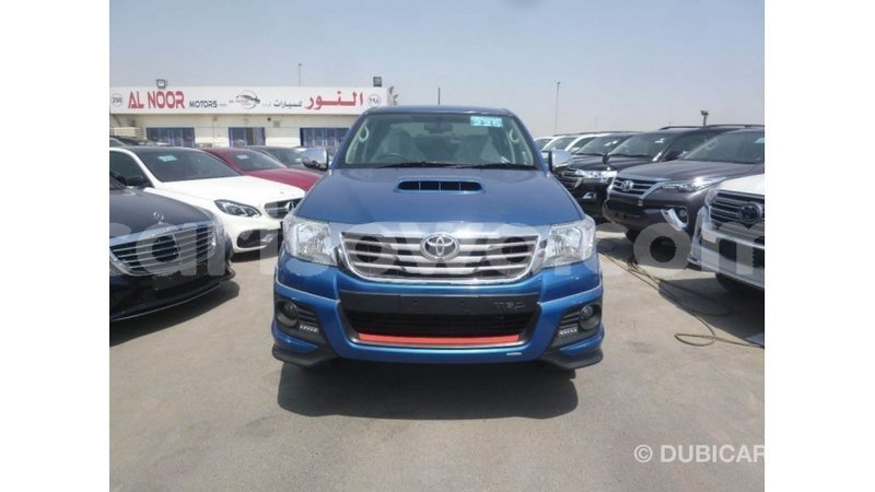 Big with watermark toyota hilux benign import dubai 7566