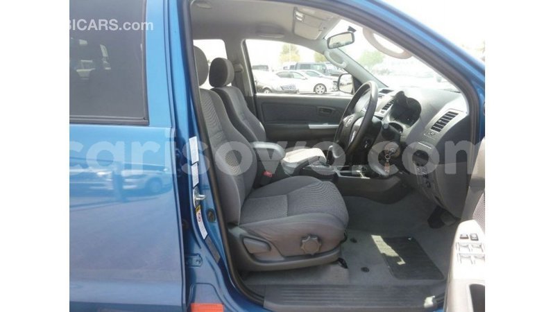 Big with watermark toyota hilux benign import dubai 7566