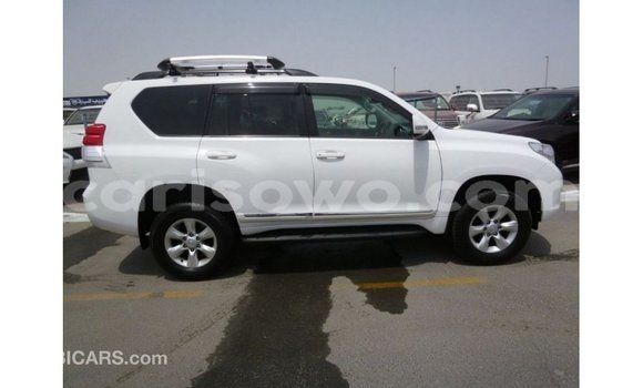 Sayi Imported Toyota Prado White Mota in Import - Dubai a Benin Sayi Imported Toyota Prado White Mota in Import - Dubai a Benin