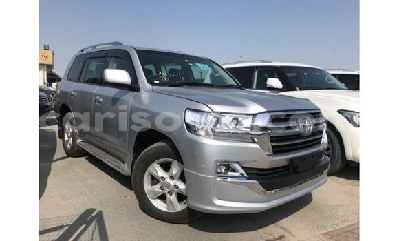 Buy Import Toyota Land Cruiser Other Car in Import - Dubai in Benign Buy Import Toyota Land Cruiser Other Car in Import - Dubai in Benign