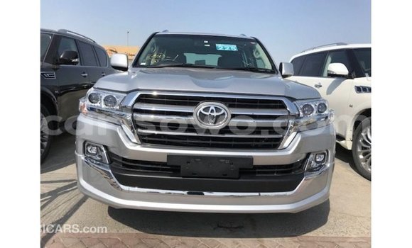 Buy Import Toyota Land Cruiser Other Car in Import - Dubai in Benign Buy Import Toyota Land Cruiser Other Car in Import - Dubai in Benign