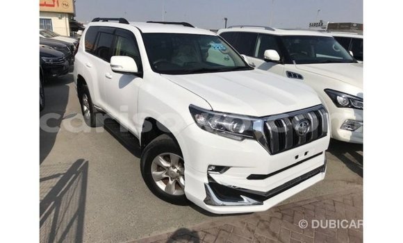 Acheter Import Voiture Toyota Prado Blanc à Import - Dubai, Benin Acheter Import Voiture Toyota Prado Blanc à Import - Dubai, Benin