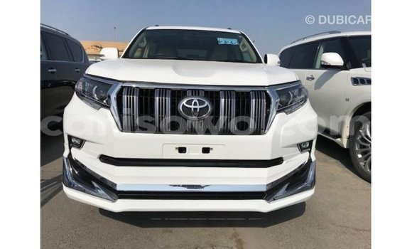 Acheter Import Voiture Toyota Prado Blanc à Import - Dubai, Benin Acheter Import Voiture Toyota Prado Blanc à Import - Dubai, Benin