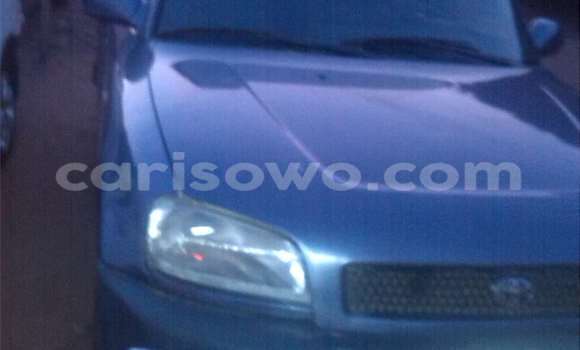 Ra Àlòkù Toyota RAV4 Silver Ọkọ̀ in Abomey Calavi ni Benin Ra Àlòkù Toyota RAV4 Silver Ọkọ̀ in Abomey Calavi ni Benin