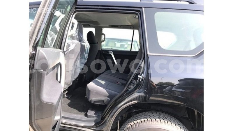 Big with watermark toyota prado benign import dubai 7586