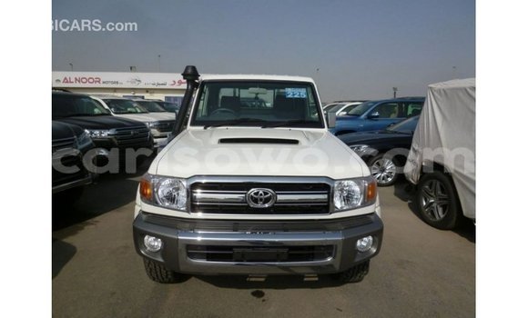Buy Import Toyota Land Cruiser White Car in Import - Dubai in Benign Buy Import Toyota Land Cruiser White Car in Import - Dubai in Benign