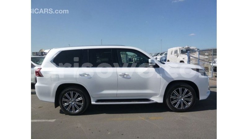 Big with watermark lexus lx benign import dubai 7593