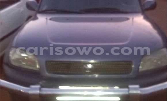 Ra Àlòkù Toyota RAV4 Silver Ọkọ̀ in Abomey Calavi ni Benin Ra Àlòkù Toyota RAV4 Silver Ọkọ̀ in Abomey Calavi ni Benin