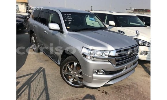 Buy Import Toyota Land Cruiser Other Car in Import - Dubai in Benign Buy Import Toyota Land Cruiser Other Car in Import - Dubai in Benign