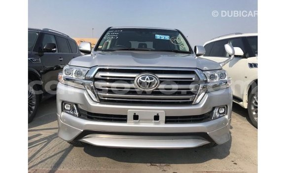 Buy Import Toyota Land Cruiser Other Car in Import - Dubai in Benign Buy Import Toyota Land Cruiser Other Car in Import - Dubai in Benign