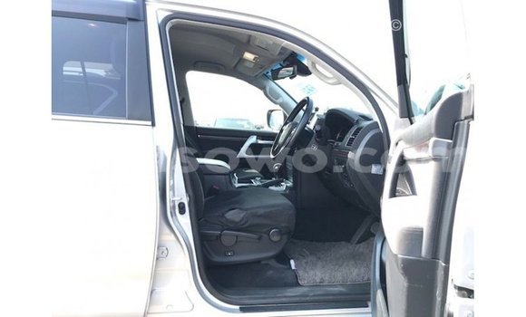 Buy Import Toyota Land Cruiser Other Car in Import - Dubai in Benign Buy Import Toyota Land Cruiser Other Car in Import - Dubai in Benign