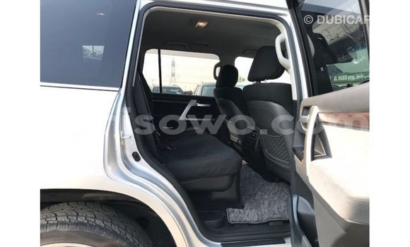 Buy Import Toyota Land Cruiser Other Car in Import - Dubai in Benign Buy Import Toyota Land Cruiser Other Car in Import - Dubai in Benign