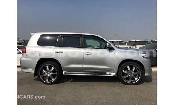 Buy Import Toyota Land Cruiser Other Car in Import - Dubai in Benign Buy Import Toyota Land Cruiser Other Car in Import - Dubai in Benign