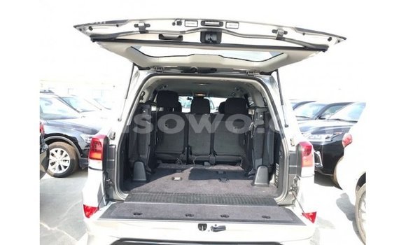 Buy Import Toyota Land Cruiser Other Car in Import - Dubai in Benign Buy Import Toyota Land Cruiser Other Car in Import - Dubai in Benign