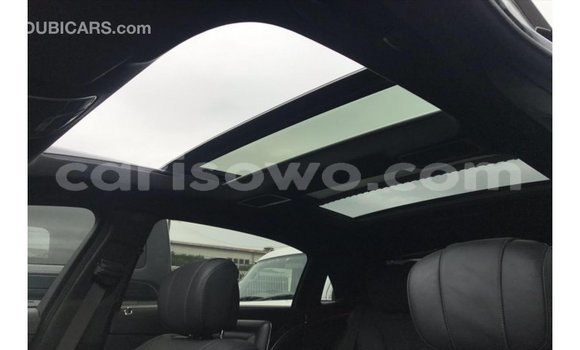 Acheter Import Voiture Mercedes-Benz 190 Noir à Import - Dubai, Benin Acheter Import Voiture Mercedes-Benz 190 Noir à Import - Dubai, Benin