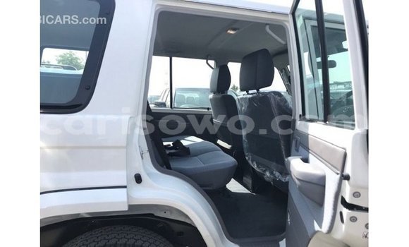Buy Import Toyota Land Cruiser White Car in Import - Dubai in Benign Buy Import Toyota Land Cruiser White Car in Import - Dubai in Benign