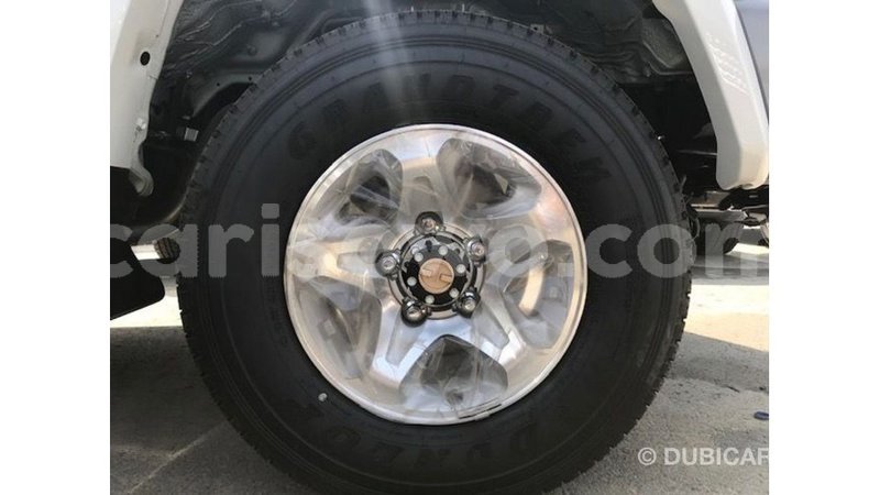 Big with watermark toyota land cruiser benign import dubai 7607