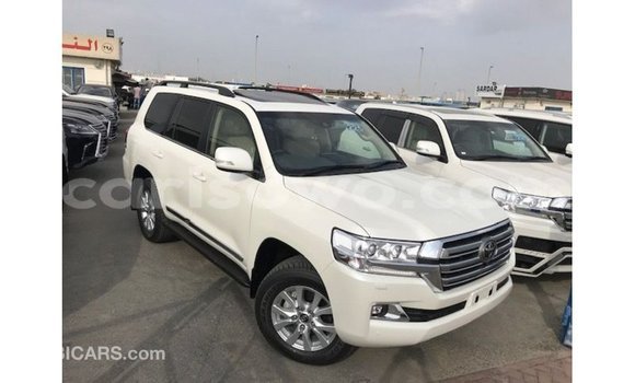 Buy Import Toyota Land Cruiser White Car in Import - Dubai in Benign Buy Import Toyota Land Cruiser White Car in Import - Dubai in Benign
