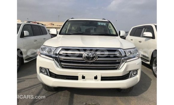 Buy Import Toyota Land Cruiser White Car in Import - Dubai in Benign Buy Import Toyota Land Cruiser White Car in Import - Dubai in Benign