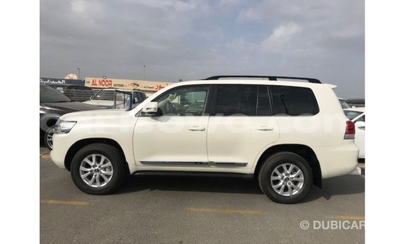 Buy Import Toyota Land Cruiser White Car in Import - Dubai in Benign Buy Import Toyota Land Cruiser White Car in Import - Dubai in Benign